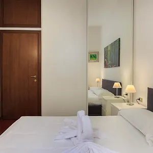  Appartamento Flat In Citylife Near Metro! Italia